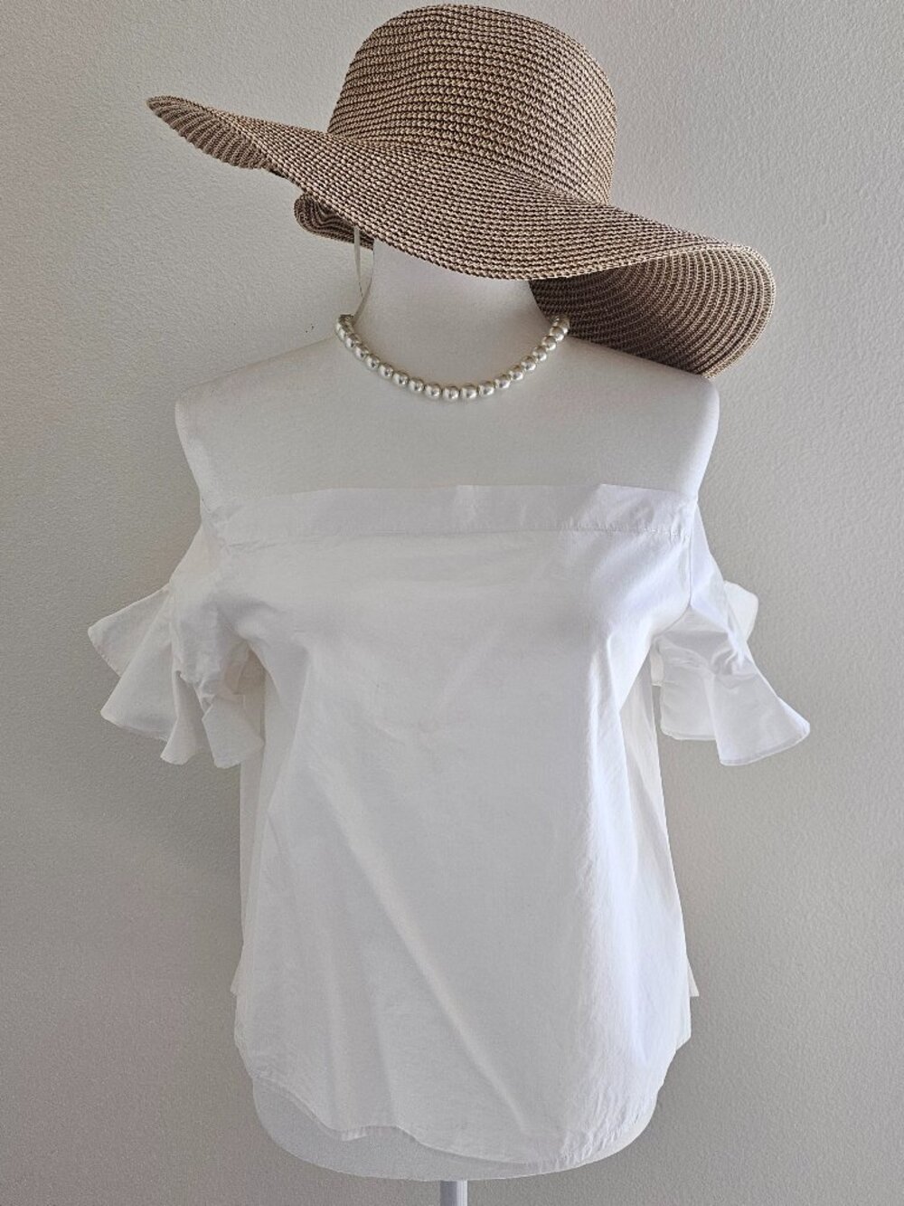 White Off-the-Shoulder Poplin Top Ruffle Sleeve High-Low Hem